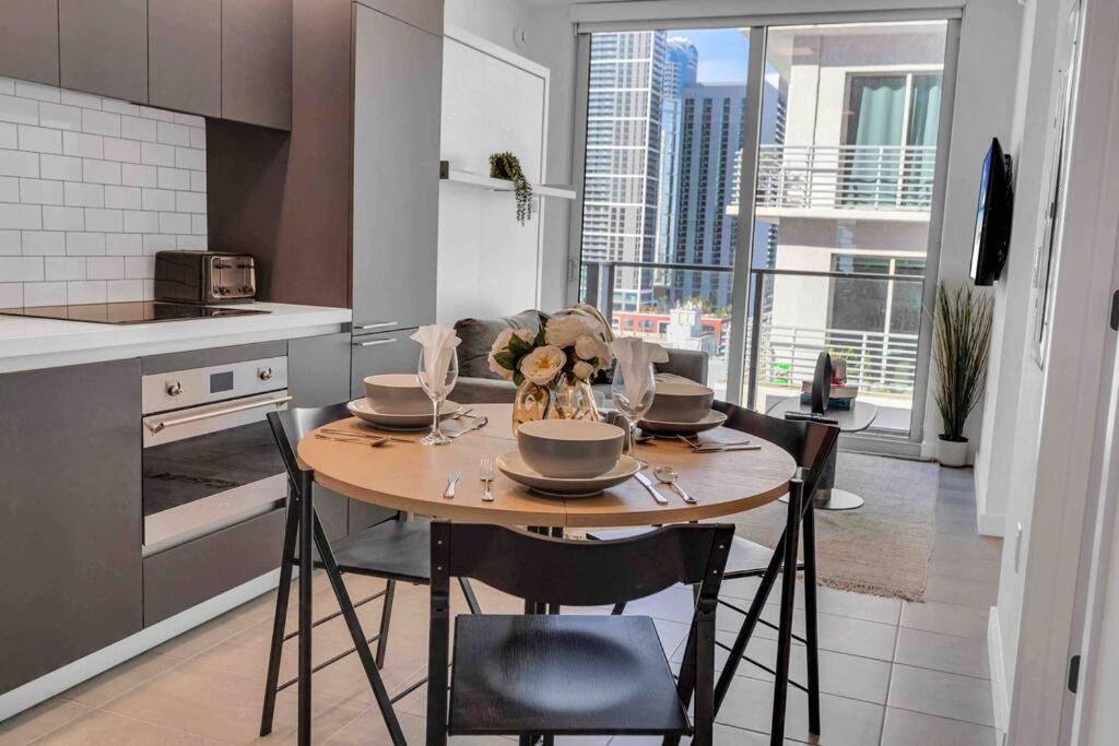 Breathtaking 1Br In The Heart Miami Leilighet Eksteriør bilde